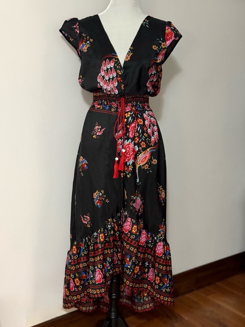 Bohemian Black Vintage Floral Peacock Print Deep V-Neck High Low Maxi Dress M